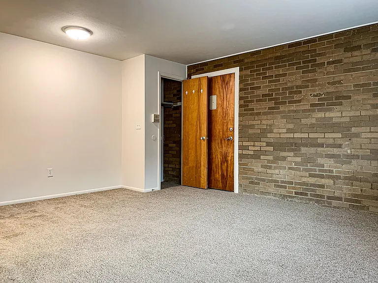 210 Mulberry St — Photo 8