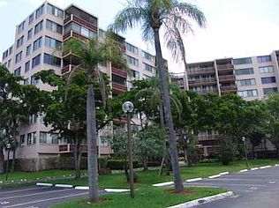 2nd image of 4222 Inverrary Blvd APT 4518