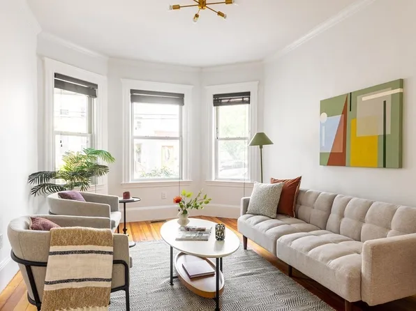58 Conwell Ave #1, Somerville, MA 02144