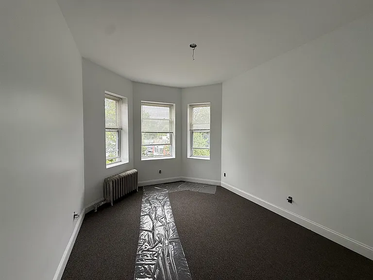 72 Kirkland St #33 — Photo 5