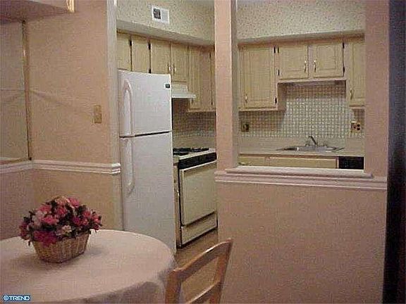 5th image of 6114 Hilltop Dr #13