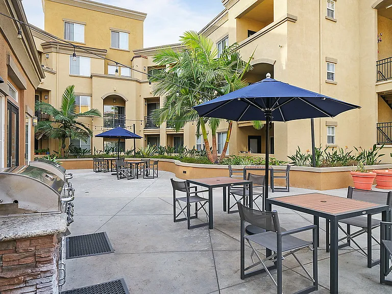 Pinnacle at Fullerton — Photo 26