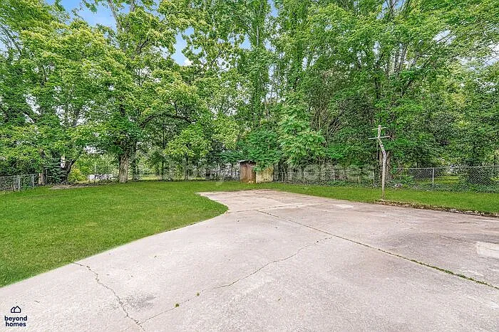 945 Elizabeth Dr — Photo 24