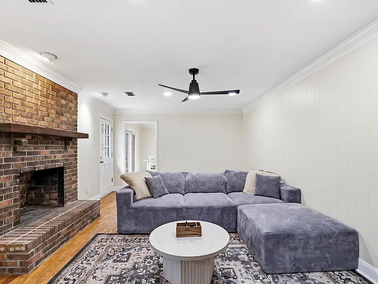 3456 Mahoney Dr — Photo 36