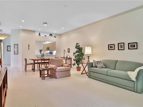 4th image of 68 Enclave Dr