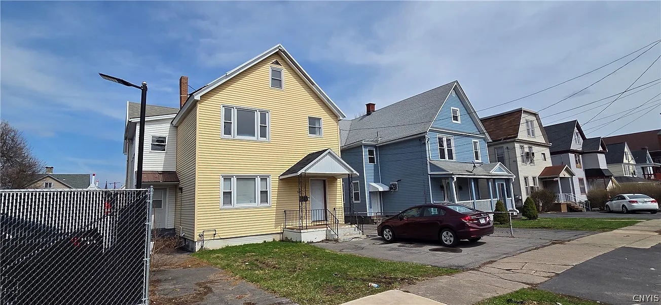 767 Blandina St photo 1