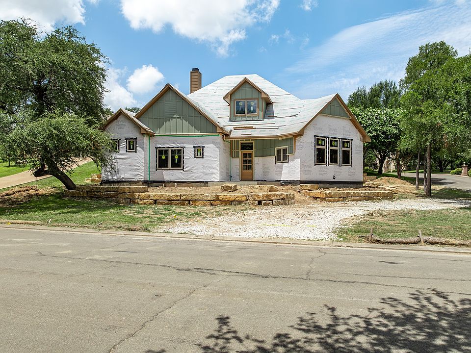 1st image of 416 Keys Creek Dr