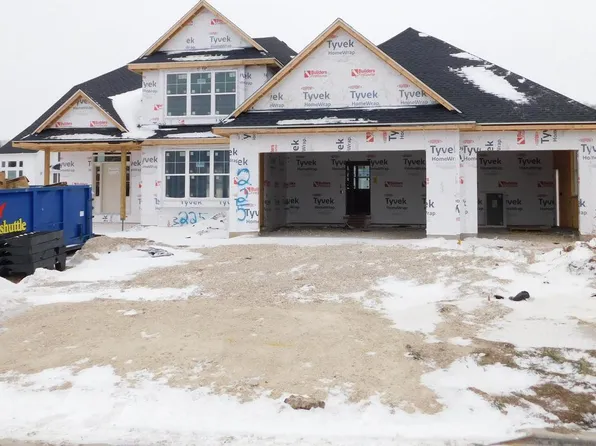 225 Mulberry LANE, Grafton, WI 53024