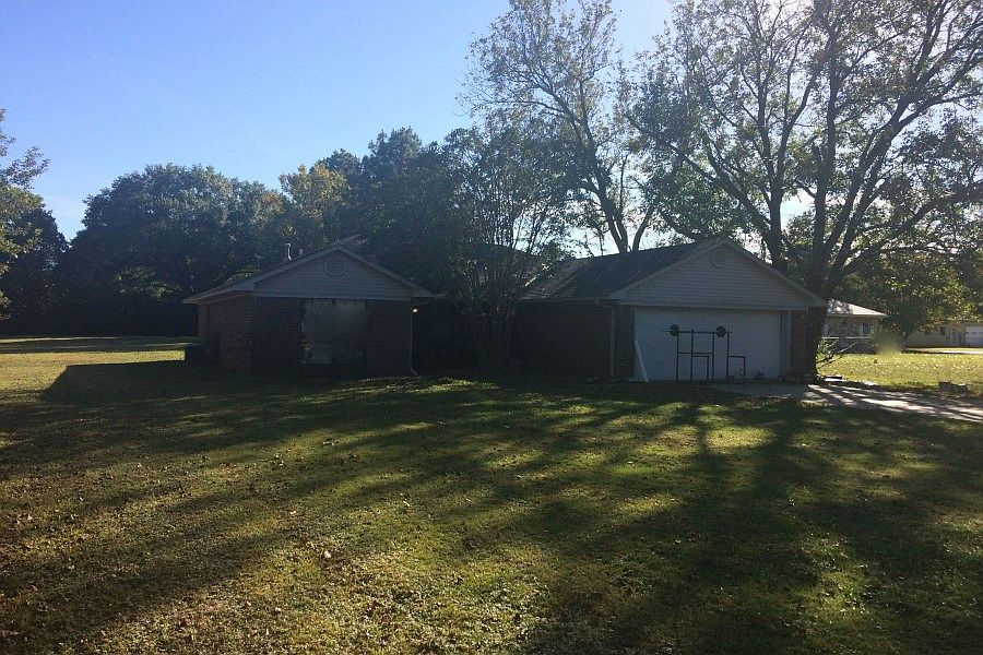 1st image of 3822 Martin Ln