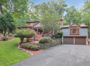 7 Barn Hill Rd, Monroe, CT 06468