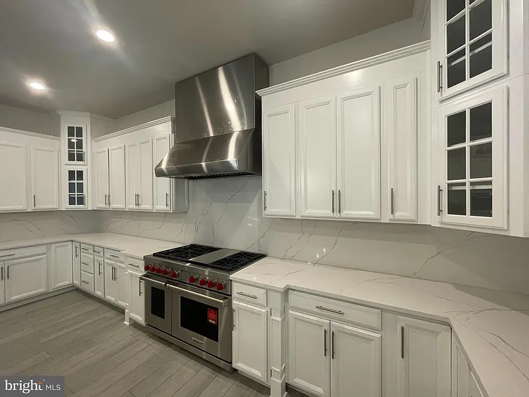 23324 Hastings Ridge Ct — Photo 17