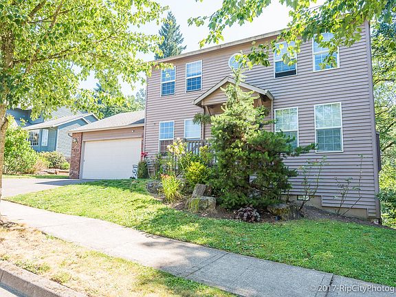 2nd image of 16590 Noble Dr