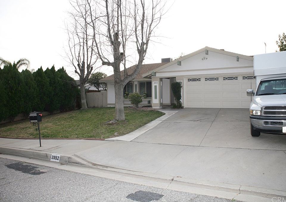 1st image of 2852 Seine Ave