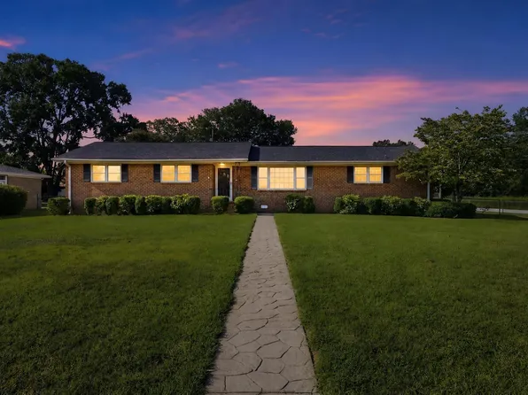 300 Drury Ln, Mauldin, SC 29662