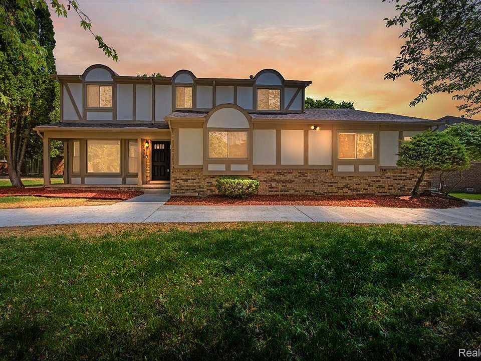 1st image of 7395 Camelot Dr