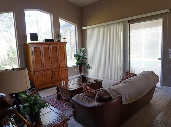 4th image of 23 Lewis Dr