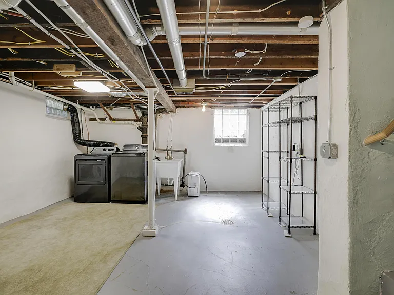 14 W 47th St #4 — Photo 11