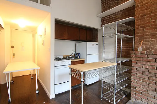 Rented by Guidance Realty Corp. | media 4