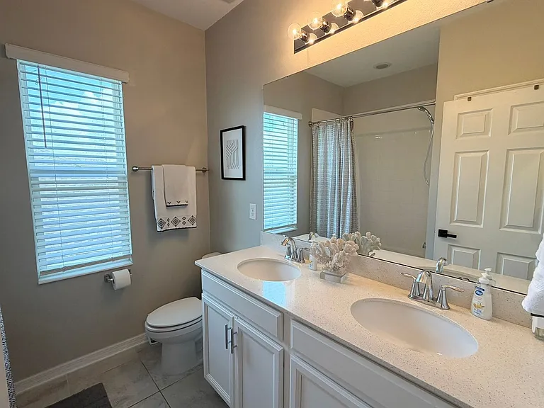 1659 Chatsworth Cir — Photo 18
