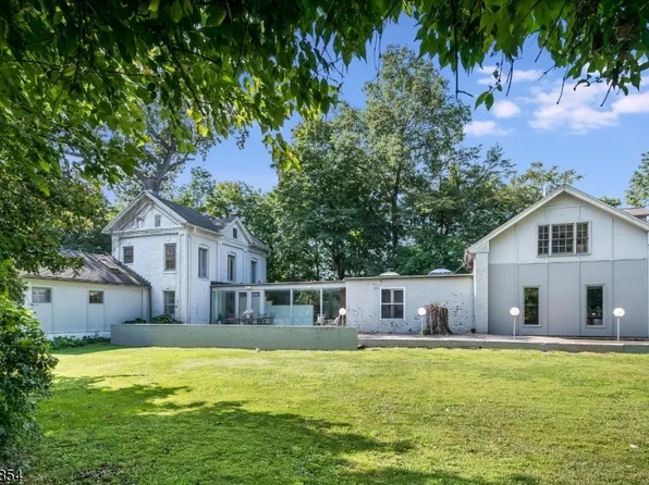 7 Dellwood Pkwy, Madison Boro, NJ 07940