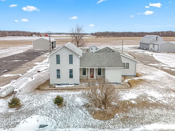 3rd image of 13091 Birdlake Rd