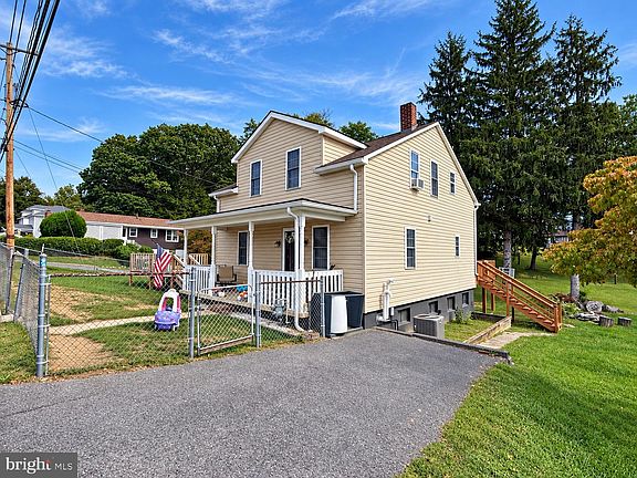 2nd image of 50 Blackiston Ave