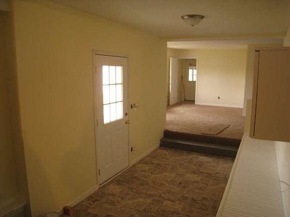 3rd image of 1080 Bellway Ave