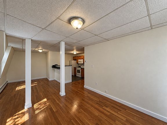 3rd image of 37 Davis Sq #2