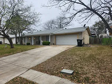 3 bed, 1344 sqft, $1,600 — Photo 3