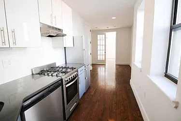 Rented by Next Door Realty NYC
