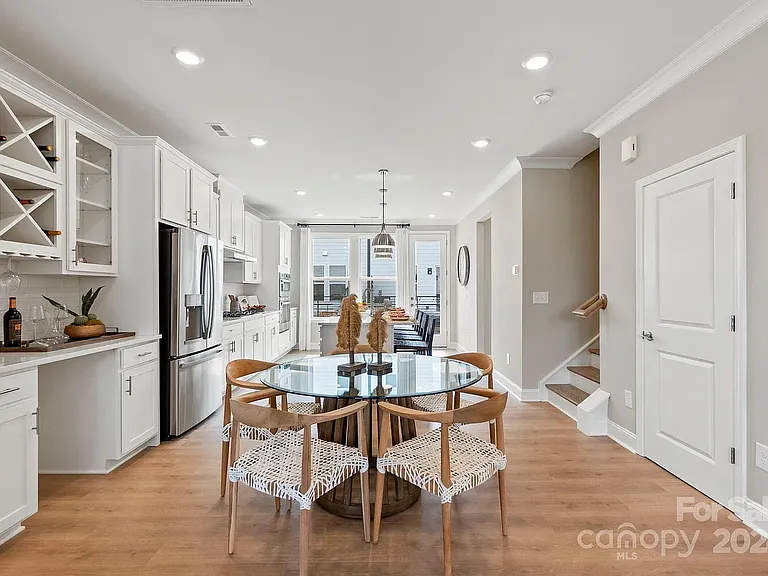 4013 Hidden Oaks Dr — Photo 9