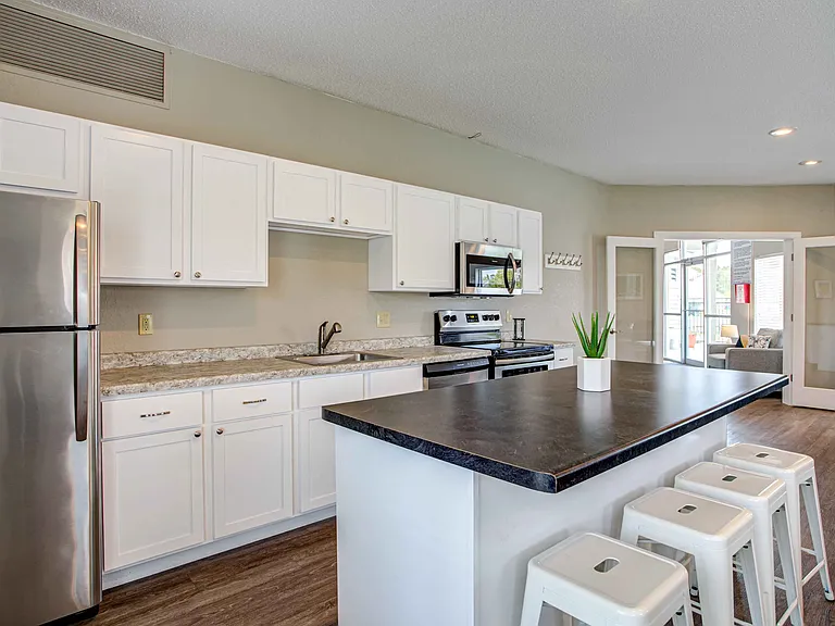 Deerfield Townhomes — Photo 8