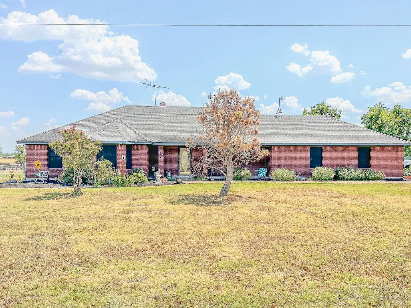 3 Bedroom Home in China Spring ISD — Photo 2