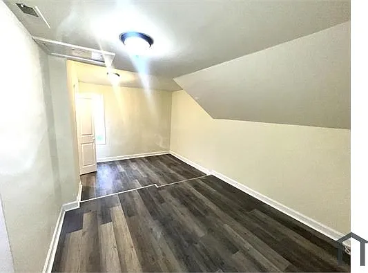 1233 W 71st Pl — Photo 21