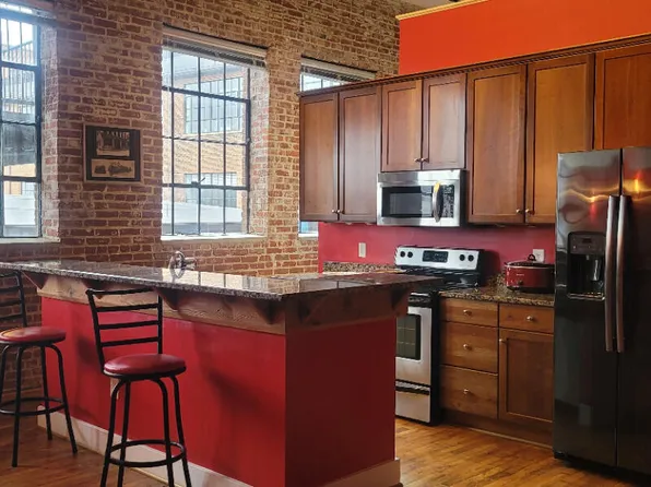 324 Salem Ave SW APT 205, Roanoke, VA 24016