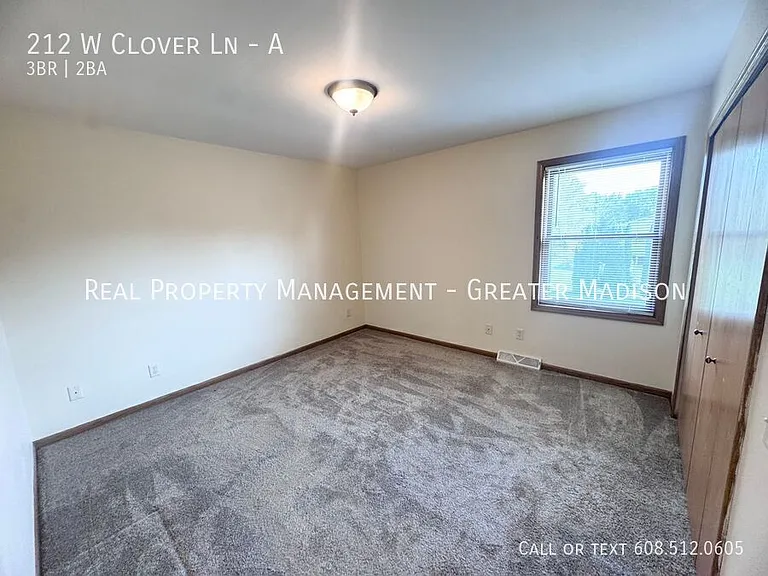 212 W Clover Ln #A — Photo 9