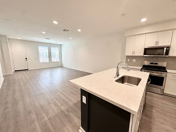 5th image of 115 Red Brick Dr Unit 3