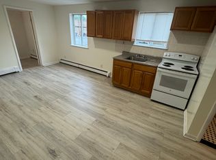 21 Pine St APT 1-L, Monticello, NY 12701