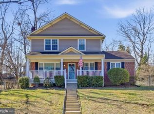 7309 Woodley Pl, Falls Church, VA 22046