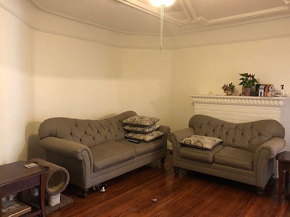3rd image of 9454 118th St