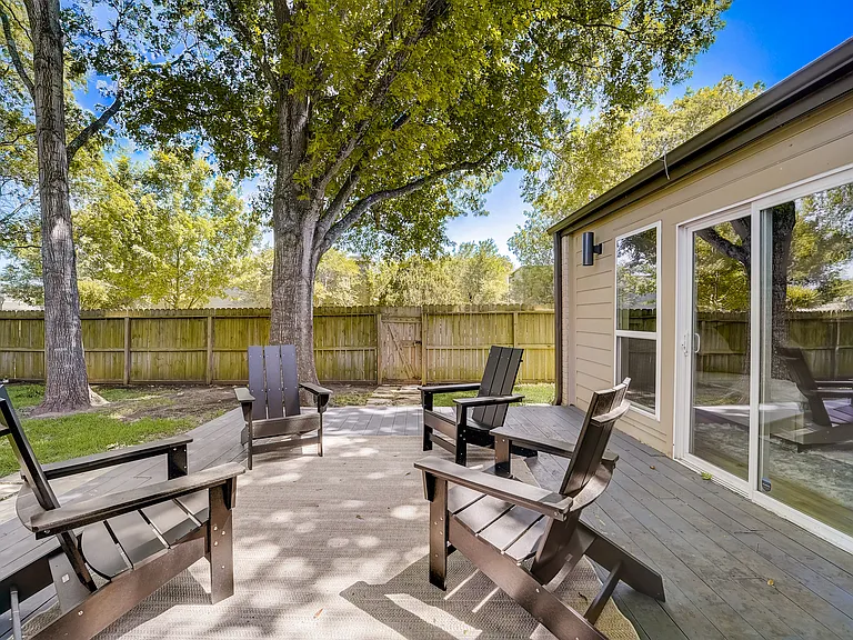 1371 Beaujolais Ln — Photo 26