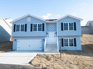 48 Summers Ridge Rd, Morgantown, WV 26508