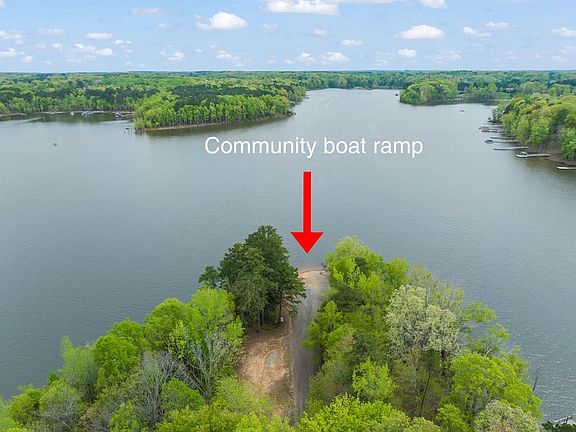 3rd image of 1154 Lakefront Dr