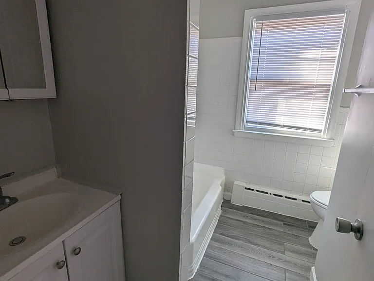 641 Newhall St #1RR — Photo 8