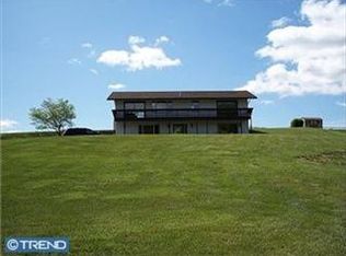 2023 Mountain Rd, Hamburg, PA 19526