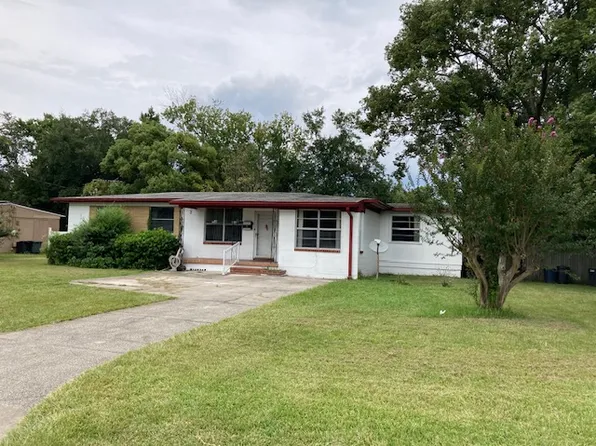 6203 Claret Dr, Jacksonville, FL 32210