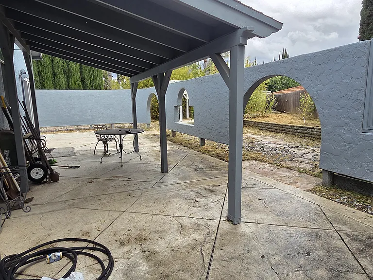 860 Souverain Ct — Photo 2