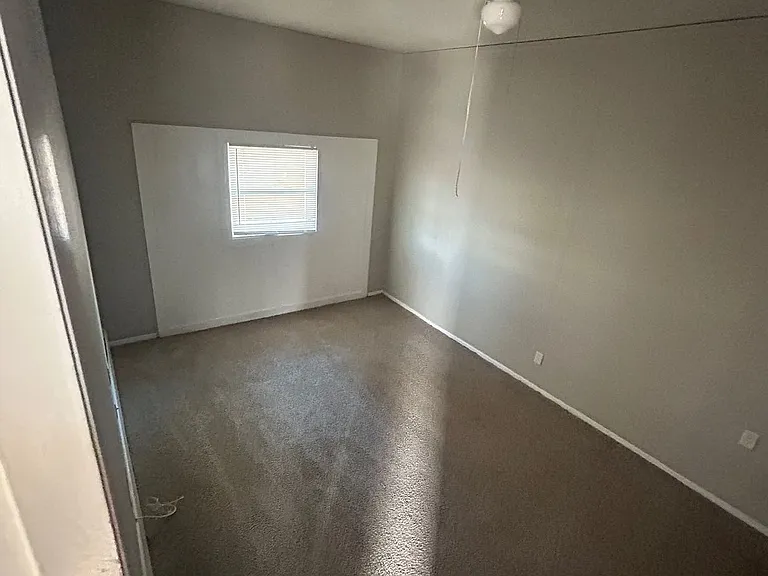 8901 E Gregory Blvd — Photo 12
