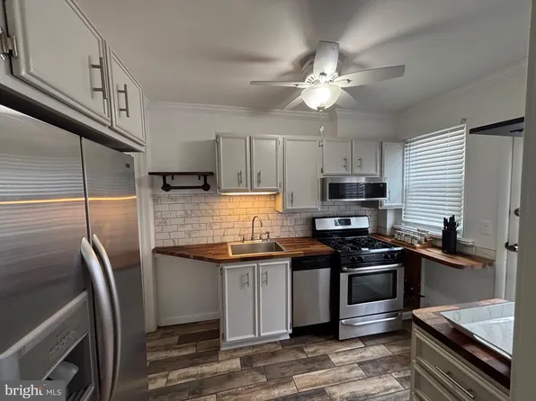 4101 Vernon Rd, Drexel Hill, PA 19026