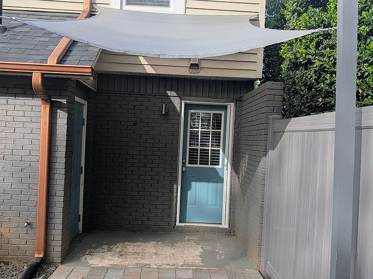Frost Garden Townhomes — Photo 18